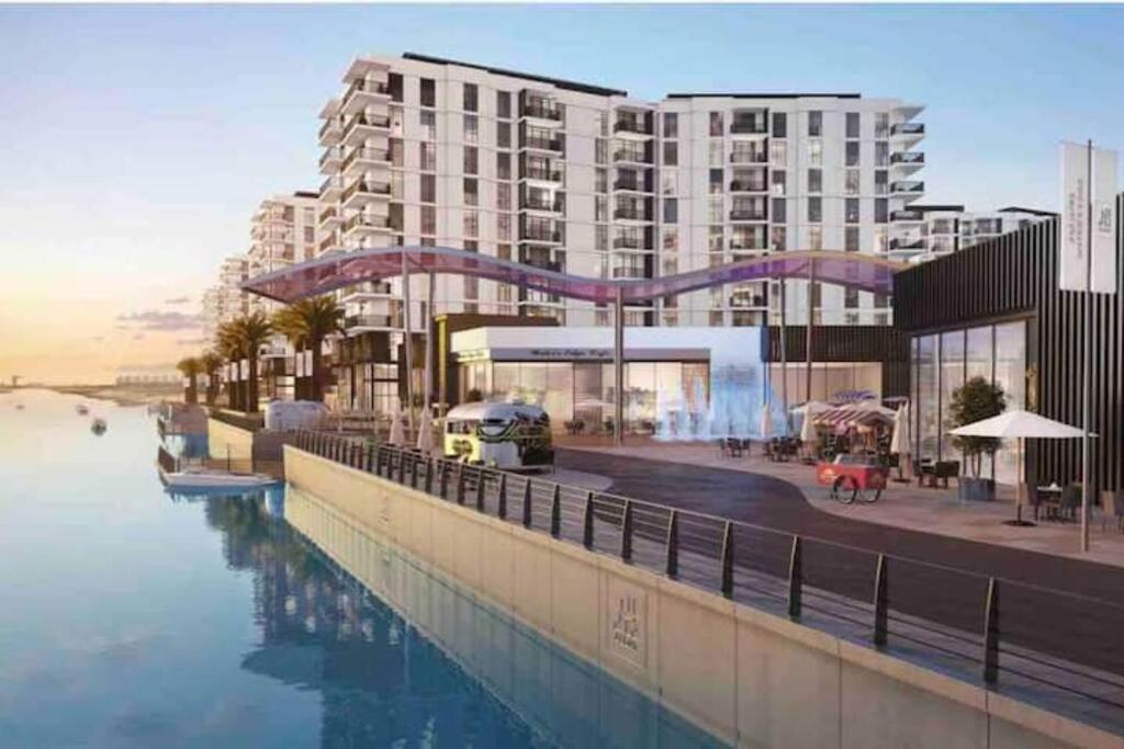 We703-entire Cozy Water-front Studio With Kitchen Appartamento Abu Dhabi